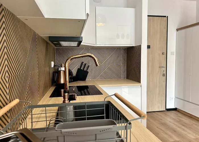 Seaside Modern Box *